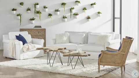 Maximizing Space Exploring the Advantages of Drift Nesting Coffee Tables
